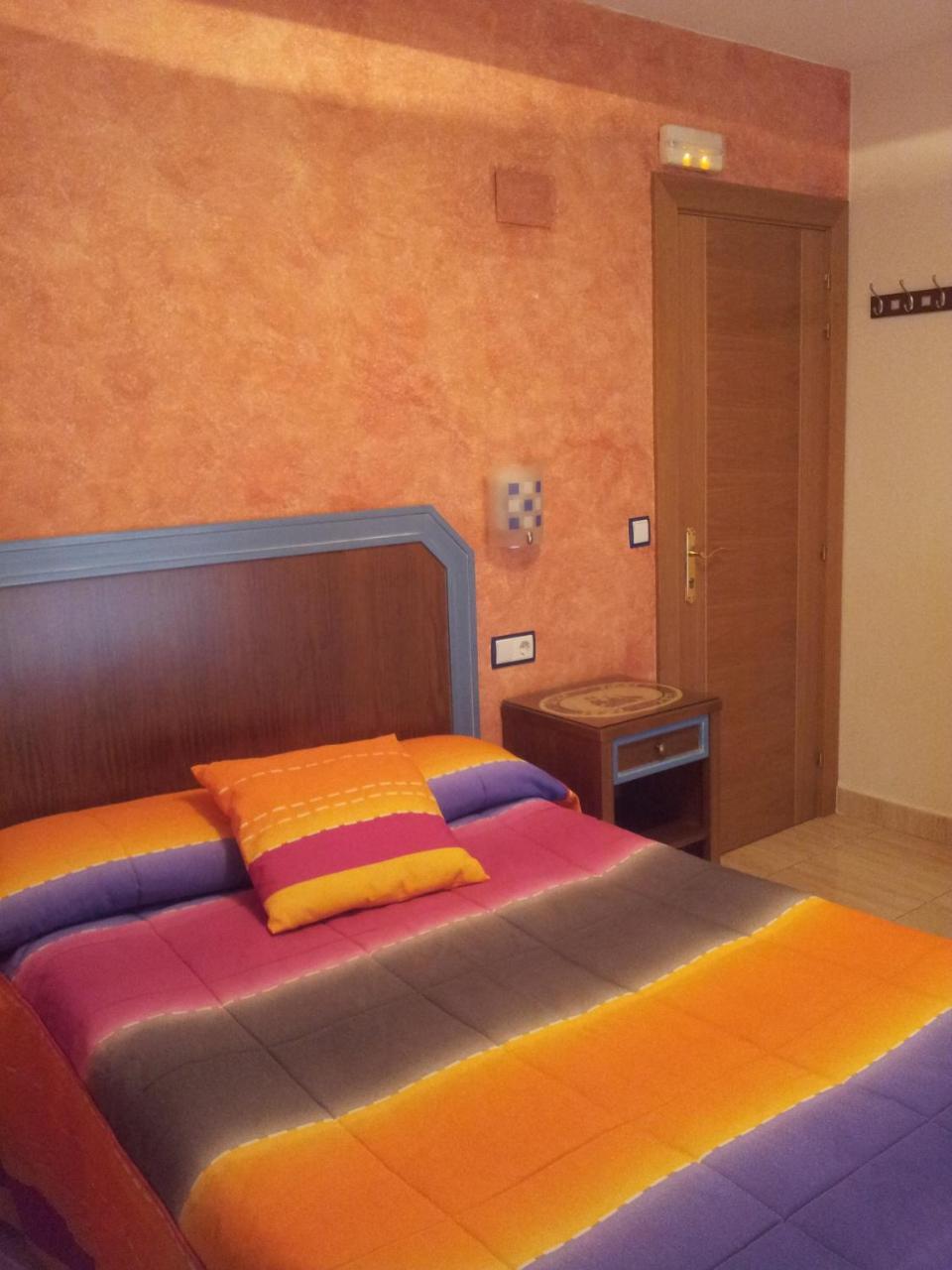 Hostal Conchi Miranda de Ebro Exterior foto